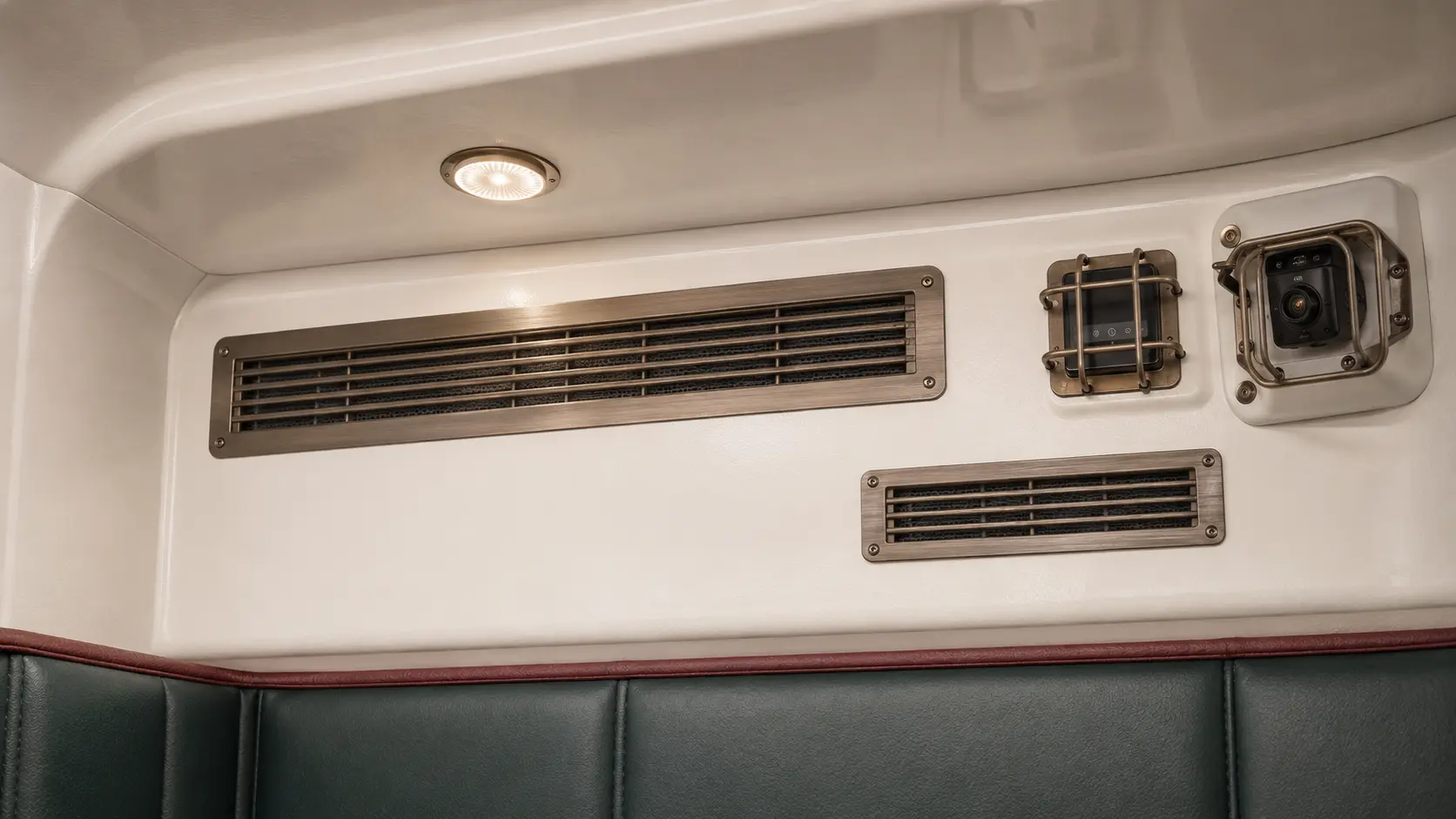 Grand Touring climate and ventilation detail